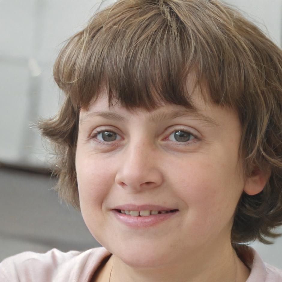 سارة أحمد - خبيرة تنسيق الأزهار الكلاسيكية